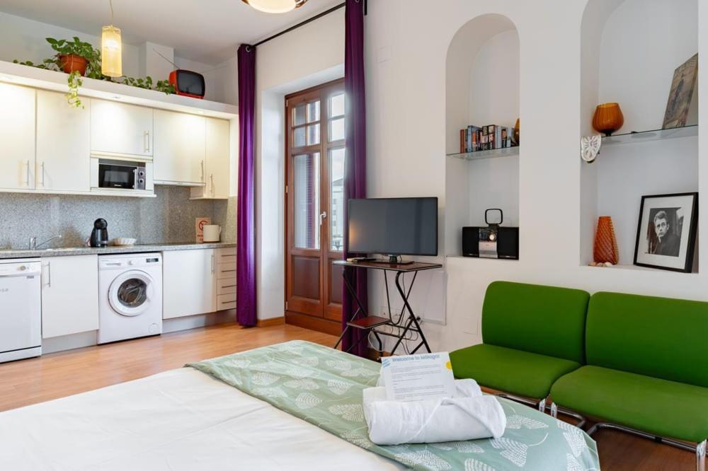 Apartamento Ole Málaga Exterior foto